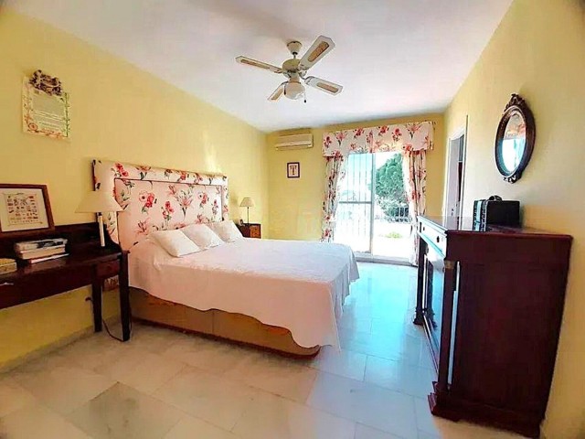 5 Makuuhuoneen Rivitalo Cabopino