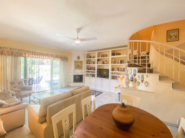 5 Schlafzimmer Reihenhaus in Cabopino