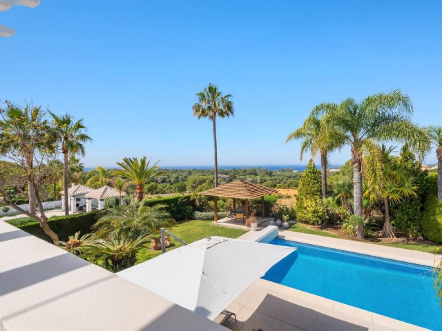 5 Makuuhuoneen Huvila Elviria