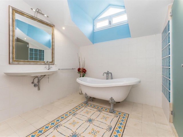 4 Makuuhuoneen Huvila Alhaurín el Grande