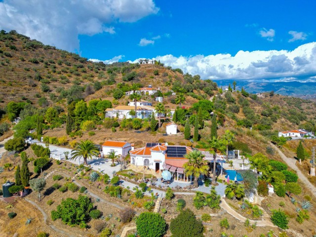 Villa con 3 Dormitorios  en Arenas