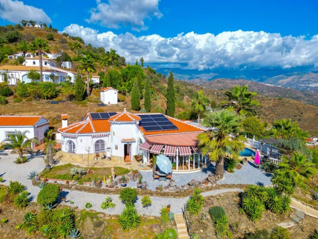 Villa con 3 Dormitorios  en Arenas