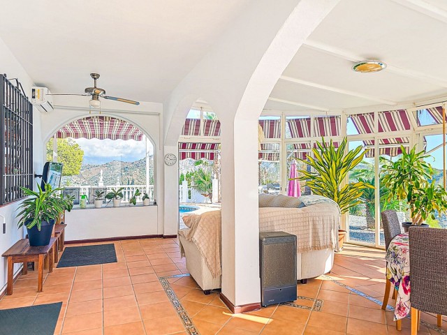 Villa con 3 Dormitorios  en Arenas