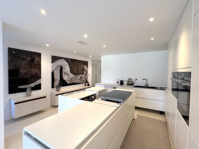 3 Makuuhuoneen Huoneisto Nueva Andalucía