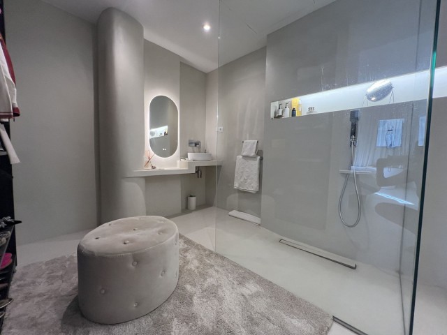 3 Makuuhuoneen Huoneisto Nueva Andalucía