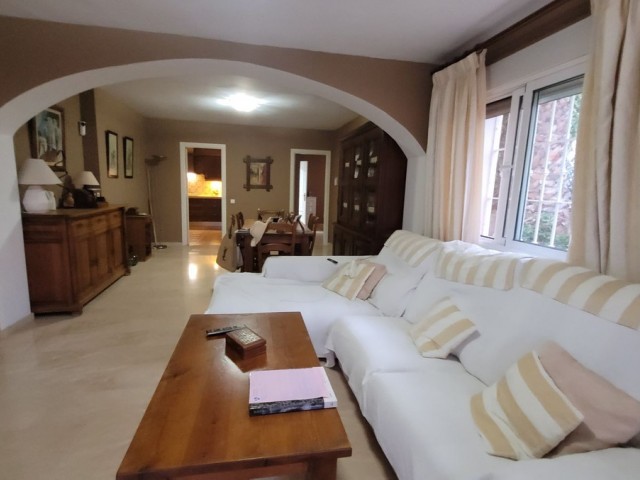 3 Makuuhuoneen Huoneisto Nueva Andalucía