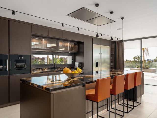 4 Makuuhuoneen Huvila Benahavís