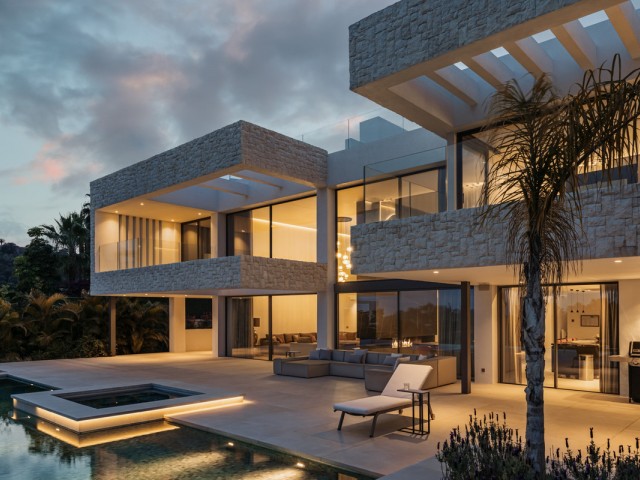 4 Makuuhuoneen Huvila Benahavís