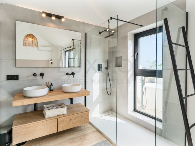 3 Slaapkamer Rijtjeshuis in Nueva Andalucía