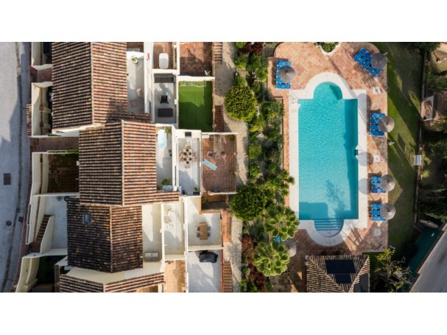 3 Slaapkamer Rijtjeshuis in Nueva Andalucía