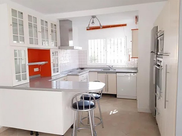 3 Slaapkamer Villa in Nueva Andalucía
