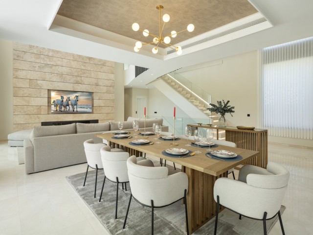 5 Bedrooms Villa in Nueva Andalucía