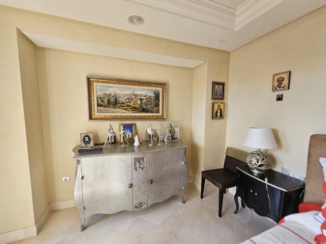 3 Makuuhuoneen Huoneisto Estepona