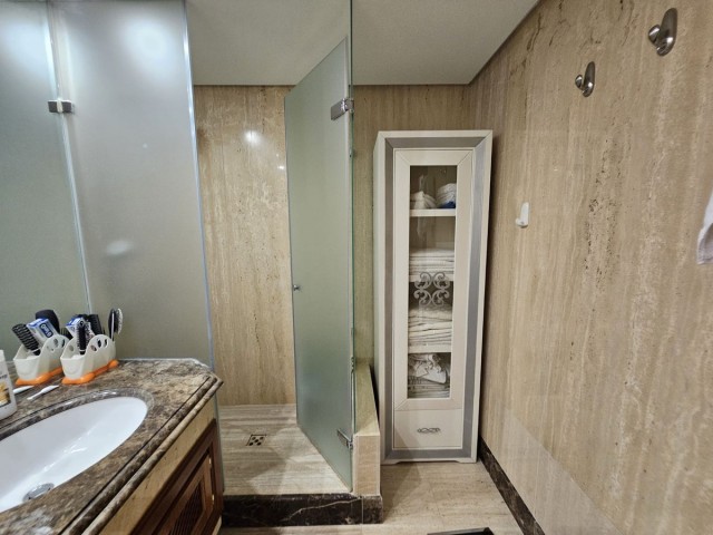 3 Makuuhuoneen Huoneisto Estepona