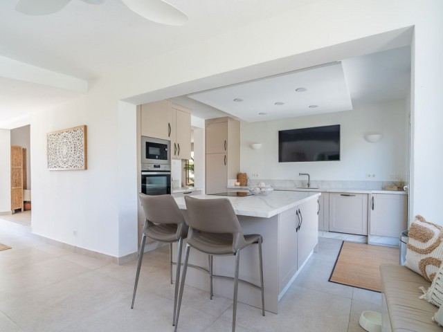 3 Makuuhuoneen Huvila Torreblanca