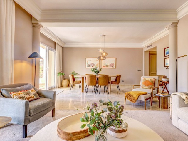 3 Makuuhuoneen Huoneisto Nueva Andalucía