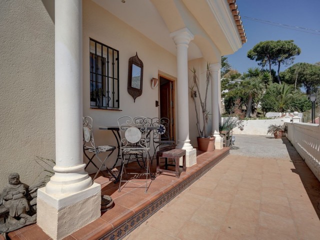 4 Makuuhuoneen Huvila Torreblanca