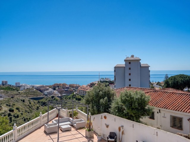 4 Makuuhuoneen Huvila Torreblanca