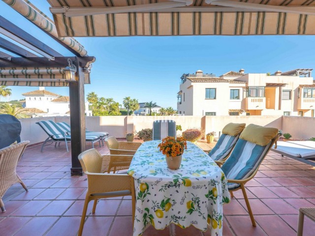 Appartement avec 3 Chambres  à Elviria