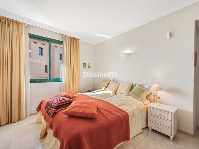 Appartement avec 3 Chambres  à Elviria