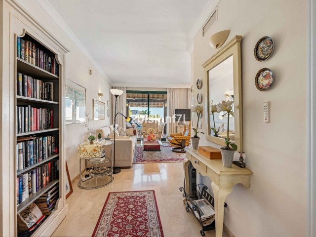 Appartement avec 3 Chambres  à Elviria