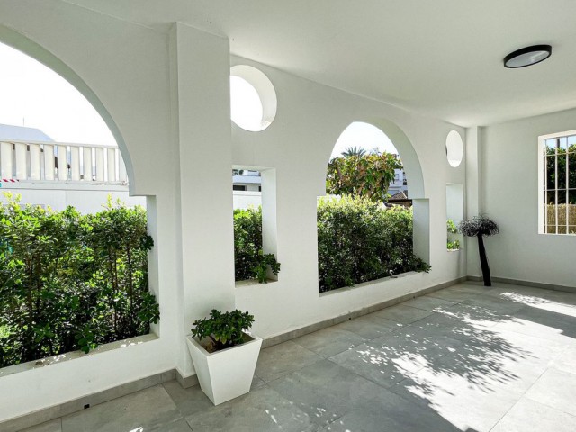 2 Makuuhuoneen Huoneisto Puerto Banús