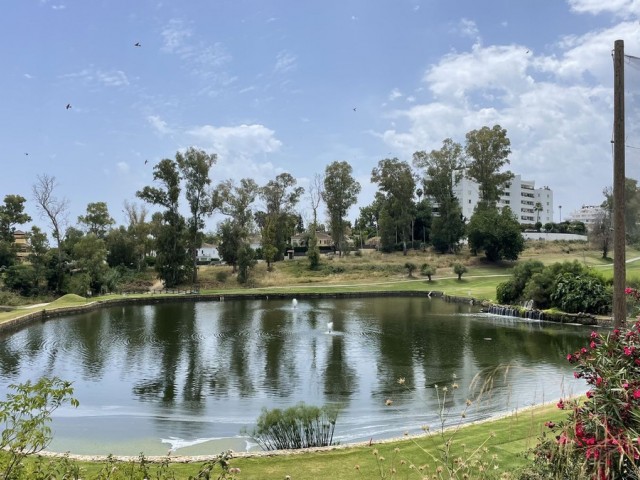 Kattohuoneisto Guadalmina Alta