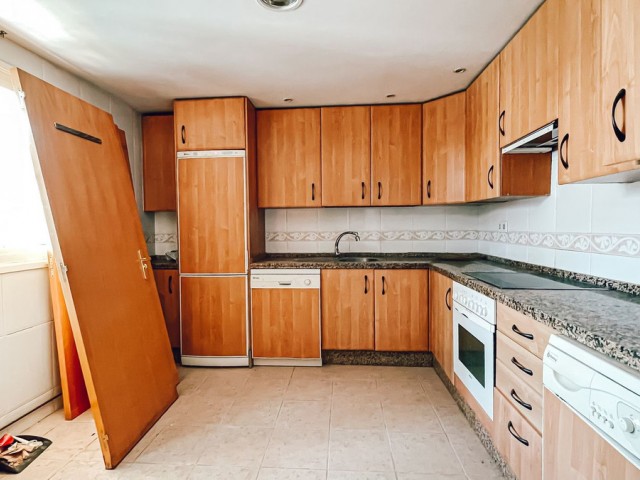 Kattohuoneisto Guadalmina Alta