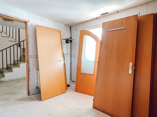 Kattohuoneisto Guadalmina Alta