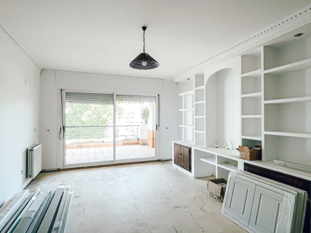 Kattohuoneisto Guadalmina Alta