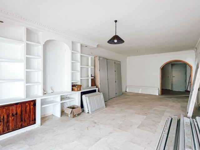 Kattohuoneisto Guadalmina Alta