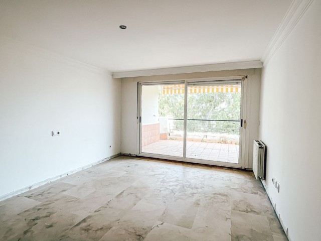 Kattohuoneisto Guadalmina Alta