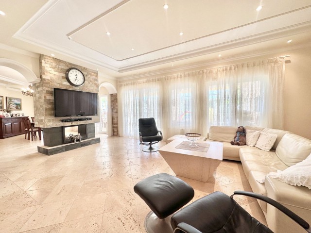 6 Bedrooms Villa in El Rosario