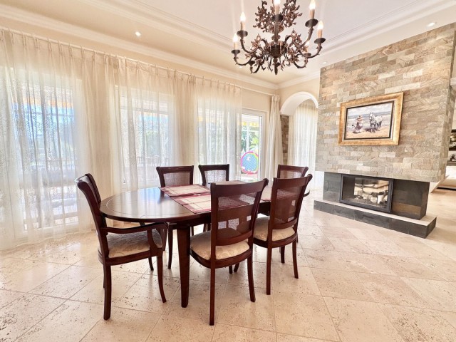 6 Bedrooms Villa in El Rosario