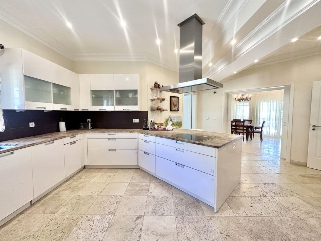 6 Bedrooms Villa in El Rosario