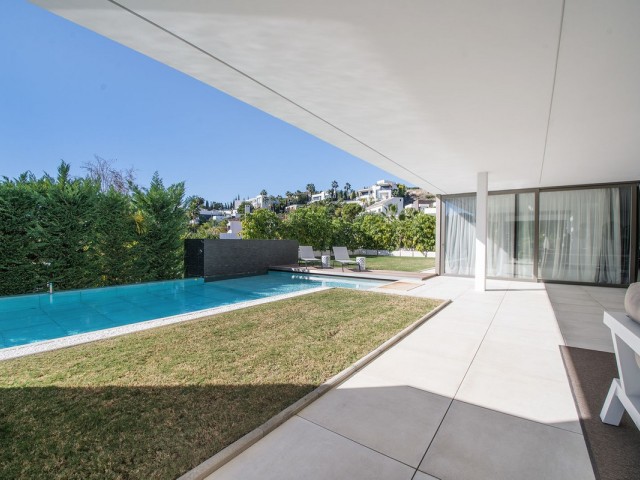 5 Makuuhuoneen Huvila Benahavís