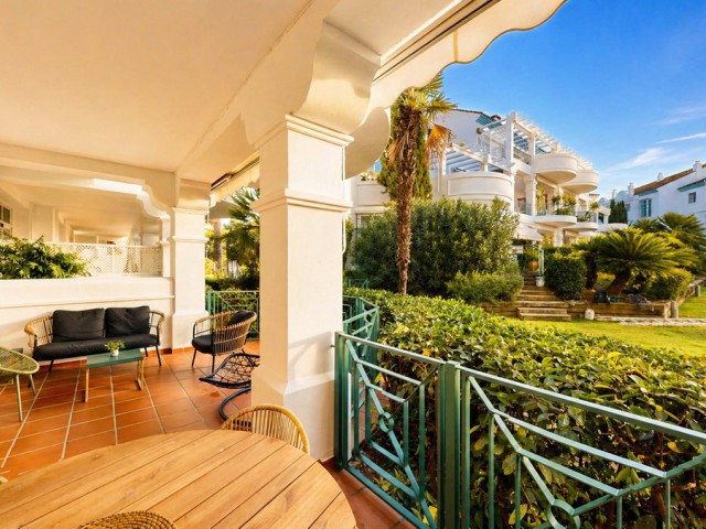 3 Bedrooms Apartment in Guadalmina Alta