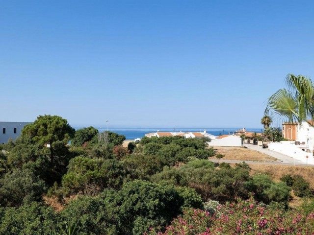 Huvila, El Faro, R5272402