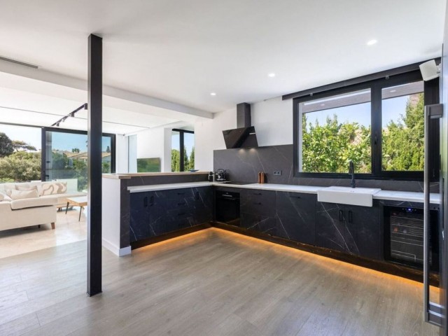 3 Makuuhuoneen Huvila El Faro