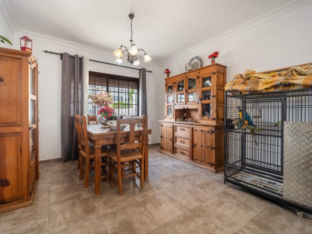 3 Sovrums Villa i Estepona