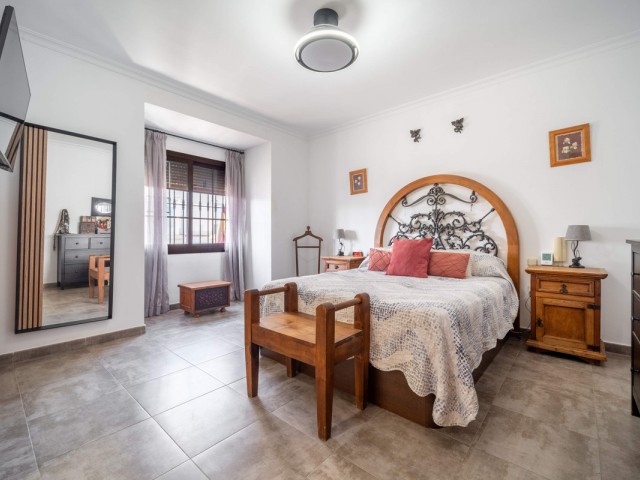 3 Sovrums Villa i Estepona