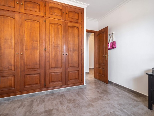 3 Sovrums Villa i Estepona