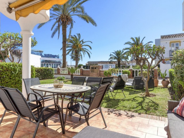 Maison mitoyenne avec 3 Chambres  à La Cala de Mijas