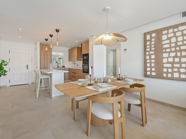 Apartment, La Quinta, R5340502