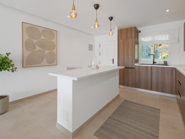 Apartment, La Quinta, R5340502