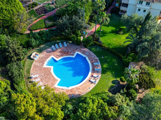 Appartement avec 3 Chambres  à Elviria