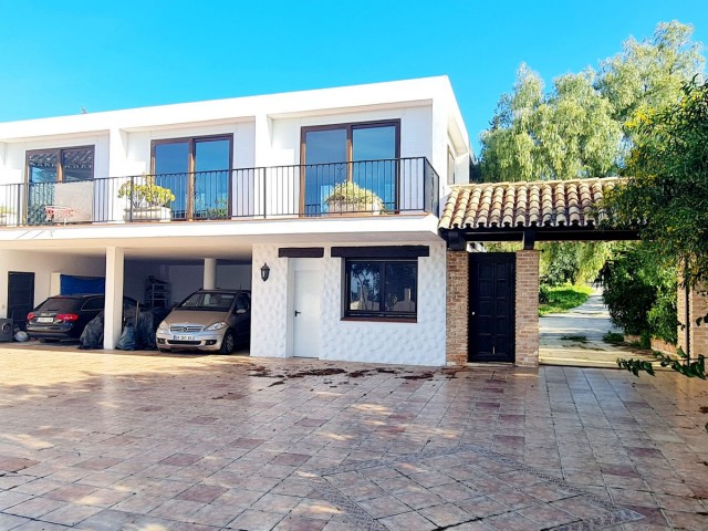5 Slaapkamer Villa in Las Chapas