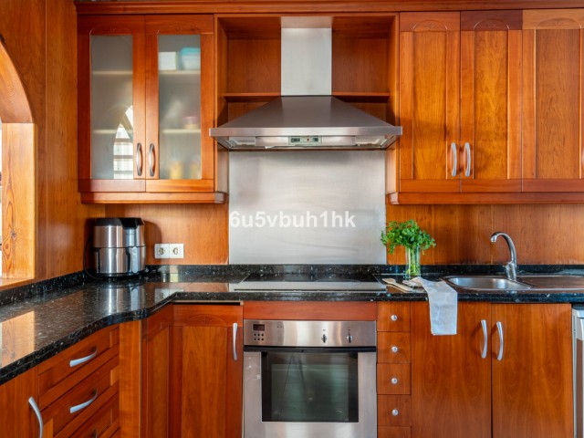 3 Makuuhuoneen Huvila El Coto