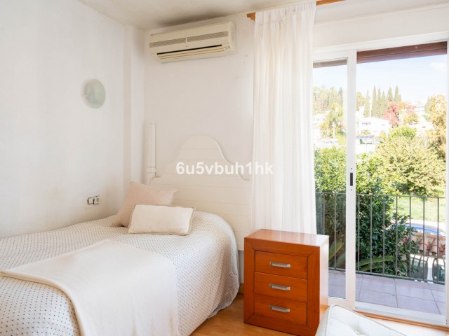 3 Makuuhuoneen Huvila El Coto