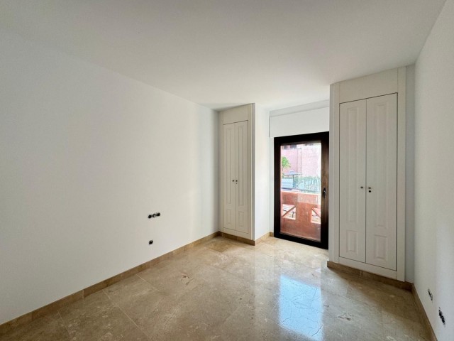 Penthouse avec 3 Chambres  à San Luis de Sabinillas